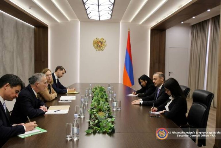 Security Council Secretary Discusses Armenian-Azerbaijani Settlement with U.S. Adviser on Caucasus Negotiations • MassisPost