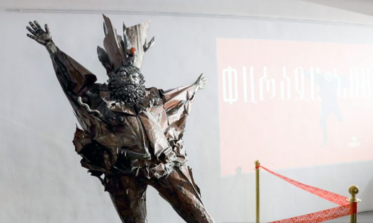 Sergey Parajanov Statue Unveiled in Yerevan • MassisPost