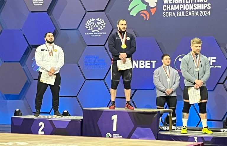Armenian Weightlifters Win Gold and Silver in European Championships • MassisPost